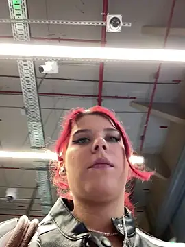 RiriRoseey online show from 05-11-26, 06:37