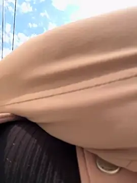 RiriRoseey online show from 04-20-26, 08:06