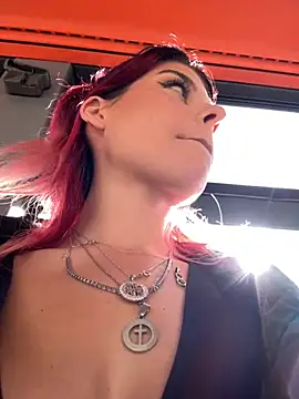 RiriRoseey online show from 10-29-25, 08:02