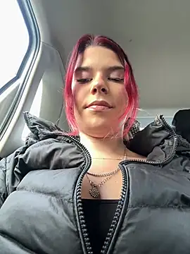 Snapshot of RiriRoseey chatting on 01-18-26, 08:51 RiriRoseey online show from 01-18-26, 08:51