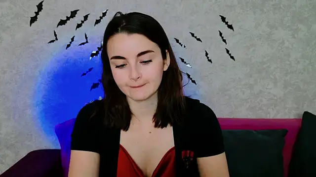 Miss Arwen online show from 10-29-25, 03:49