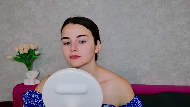 Miss Arwen online show from 09-23-25, 03:35