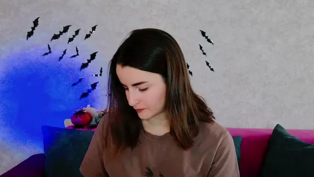 Miss Arwen online show from 10-22-25, 03:28