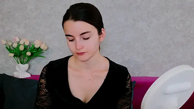 Miss Arwen online show from 09-29-25, 03:46