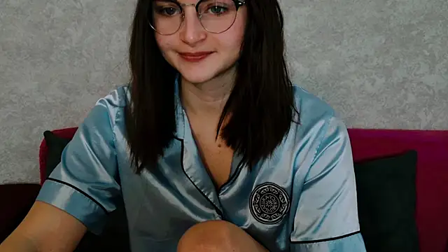 Miss Arwen online show from 11-26-25, 05:18