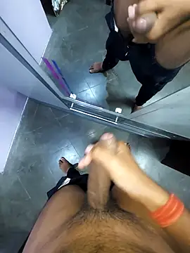 Snapshot of studboy1111 chatting on 11-08-25, 06:33 studboy1111 online show from 11-08-25, 06:33