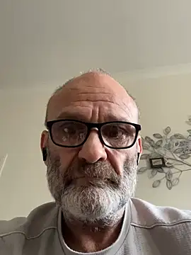 Snapshot of Shyboy817 chatting on 03-03-26, 03:52 Shyboy817 online show from 03-03-26, 03:52