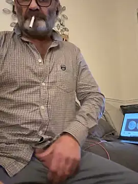 Shyboy817 online show from 12-05-25, 02:32