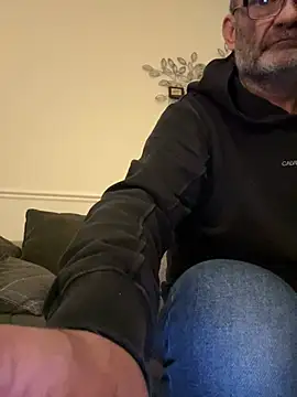 Snapshot of Shyboy817 chatting on 02-08-26, 07:55 Shyboy817 online show from 02-08-26, 07:55