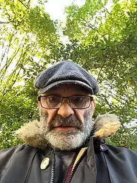 Shyboy817 online show from 10-28-25, 02:16