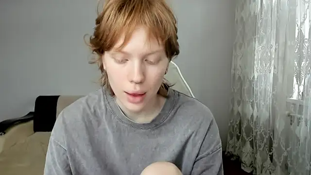 Snapshot of StellaDavis chatting on 06-28-26, 11:05 StellaDavis online show from 06-28-26, 11:05