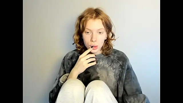 StellaDavis online show from 11-25-25, 08:14