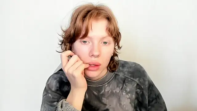 Snapshot of StellaDavis chatting on 02-06-26, 08:10 StellaDavis online show from 02-06-26, 08:10