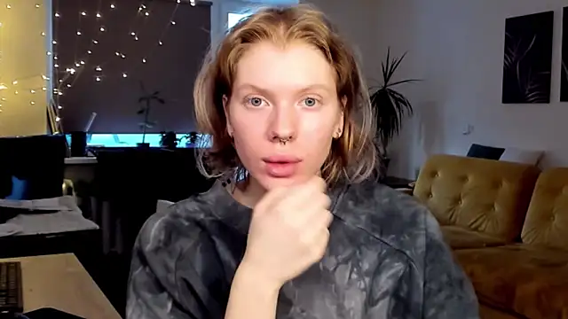 StellaDavis online show from 02-13-25, 01:37
