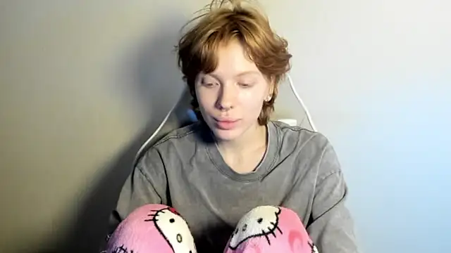 StellaDavis online show from 12-22-25, 01:22