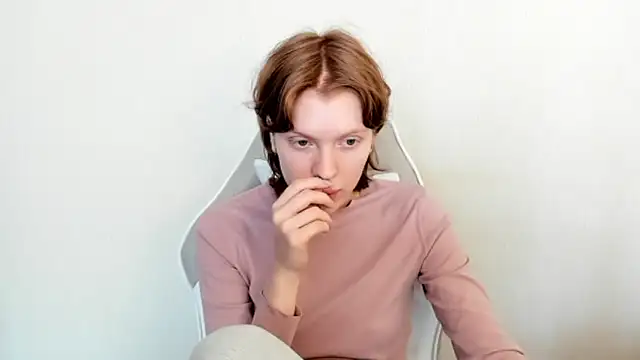 Snapshot of StellaDavis chatting on 02-04-26, 08:09 StellaDavis online show from 02-04-26, 08:09