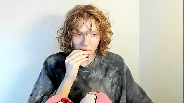 StellaDavis online show from 10-21-25, 10:47