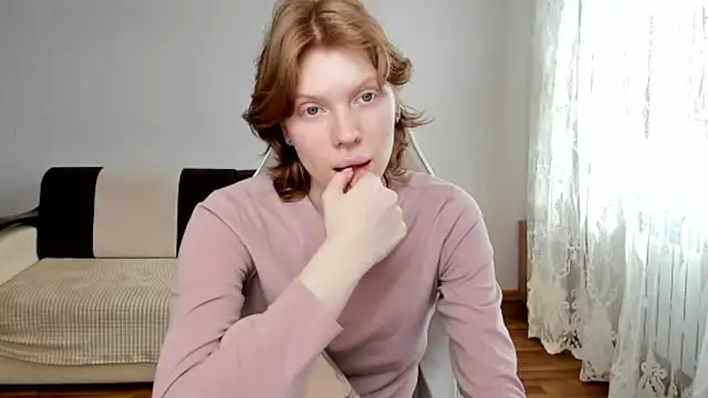 StellaDavis online show from 04-21-26, 10:44