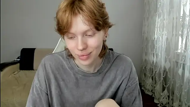 Snapshot of StellaDavis chatting on 07-10-26, 11:10 StellaDavis online show from 07-10-26, 11:10
