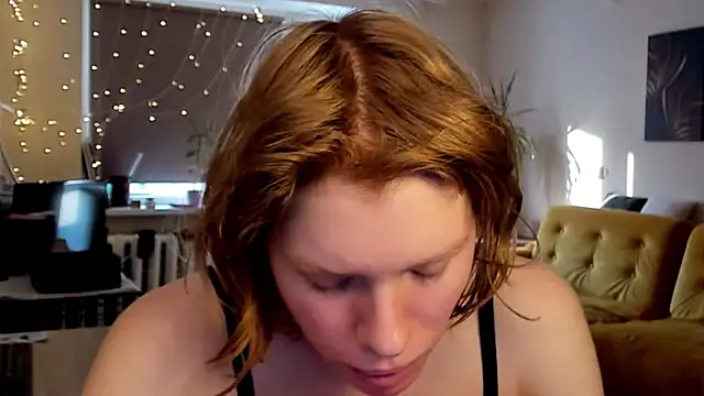 StellaDavis online show from 02-25-25, 12:38