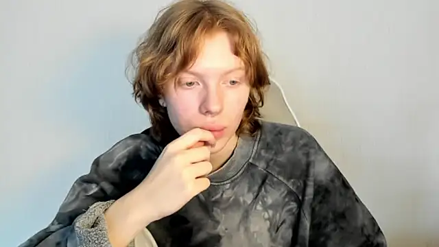 Snapshot of StellaDavis chatting on 02-24-26, 09:43 StellaDavis online show from 02-24-26, 09:43