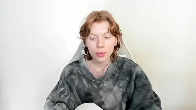 Snapshot of StellaDavis chatting on 02-09-26, 09:07 StellaDavis online show from 02-09-26, 09:07