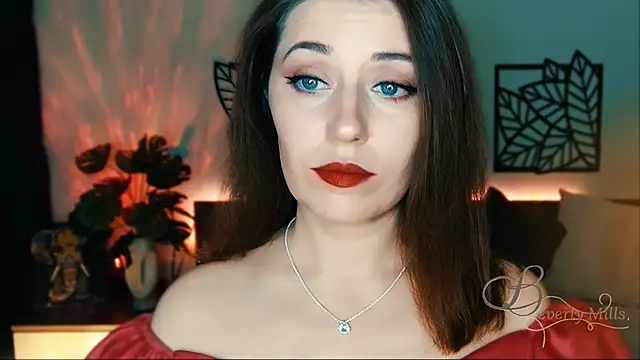 Snapshot of MissBeverlyMills chatting on 02-02-25, 06:20 MissBeverlyMills online show from 02-02-25, 06:20