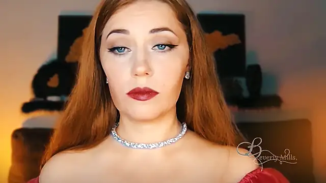 Snapshot of MissBeverlyMills chatting on 09-26-25, 06:15 MissBeverlyMills online show from 09-26-25, 06:15