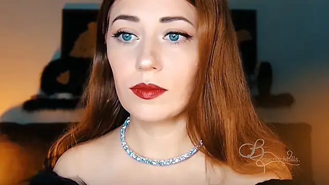 Snapshot of MissBeverlyMills chatting on 10-12-25, 06:15 MissBeverlyMills online show from 10-12-25, 06:15