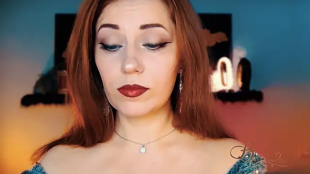 MissBeverlyMills online show from 11-29-25, 06:02