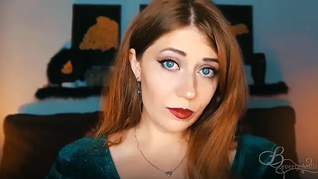 Snapshot of MissBeverlyMills chatting on 09-14-25, 08:20 MissBeverlyMills online show from 09-14-25, 08:20