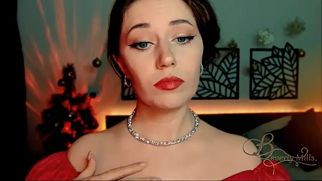 Snapshot of MissBeverlyMills chatting on 01-04-25, 03:28 MissBeverlyMills online show from 01-04-25, 03:28