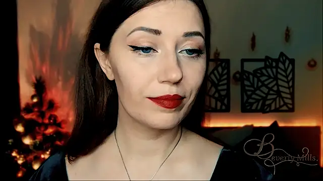 Snapshot of MissBeverlyMills chatting on 12-19-24, 09:38 MissBeverlyMills online show from 12-19-24, 09:38