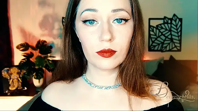 Snapshot of MissBeverlyMills chatting on 03-22-25, 01:08 MissBeverlyMills online show from 03-22-25, 01:08