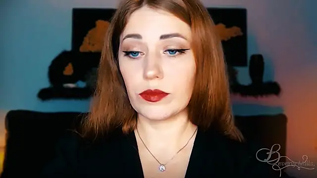 Snapshot of MissBeverlyMills chatting on 09-10-25, 07:13 MissBeverlyMills online show from 09-10-25, 07:13