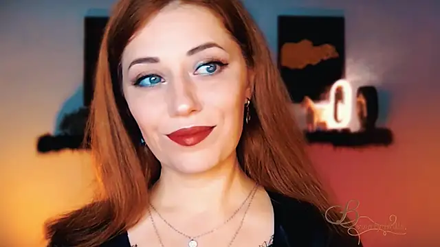 MissBeverlyMills online show from 11-16-25, 03:22