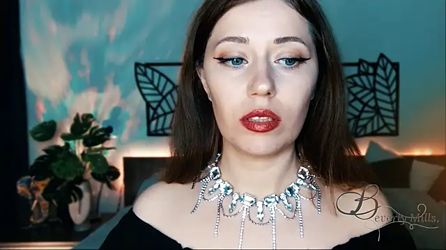 Snapshot of MissBeverlyMills chatting on 01-11-25, 06:54 MissBeverlyMills online show from 01-11-25, 06:54