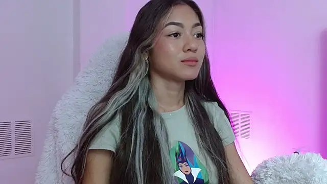 hantonella  online show from 11-07-25, 02:21