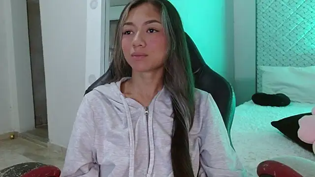 hantonella  online show from 04-17-26, 01:36