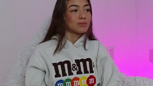 hantonella  online show from 11-26-25, 01:22