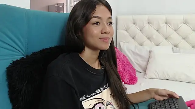Snapshot of hantonella_ chatting on 02-17-25, 05:55 hantonella  online show from 02-17-25, 05:55
