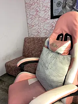 Tamara Lubezkii online show from 09-17-25, 05:48