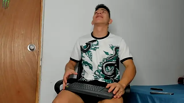 andrew rose  online show from 12-05-25, 06:50