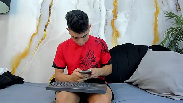 andrew rose  online show from 10-14-25, 02:39