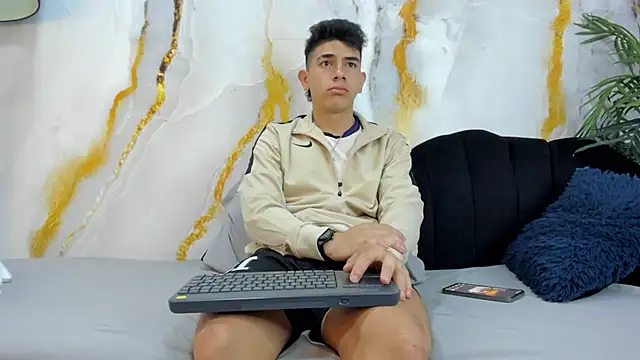 andrew rose  online show from 10-07-25, 02:51