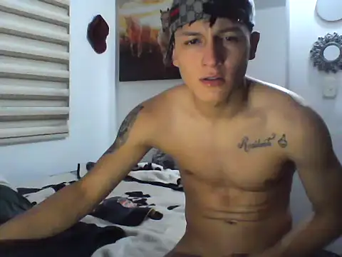 Snapshot of Pharaon_71 chatting on 02-10-25, 11:55 Pharaon 71 online show from 02-10-25, 11:55