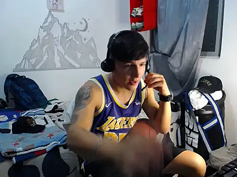 Snapshot of Pharaon_71 chatting on 02-12-26, 01:27 Pharaon 71 online show from 02-12-26, 01:27