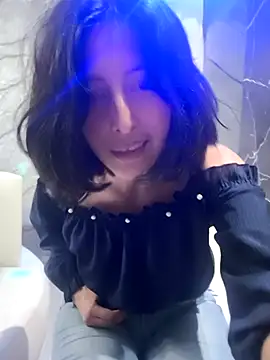 Anahi cake online show from 12-15-25, 07:52