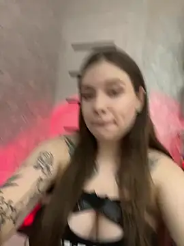 Snapshot of Vikki_toriya chatting on 12-26-24, 03:42 Vikki toriya online show from 12-26-24, 03:42