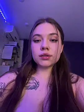 Snapshot of Vikki_toriya chatting on 03-21-25, 10:39 Vikki toriya online show from 03-21-25, 10:39